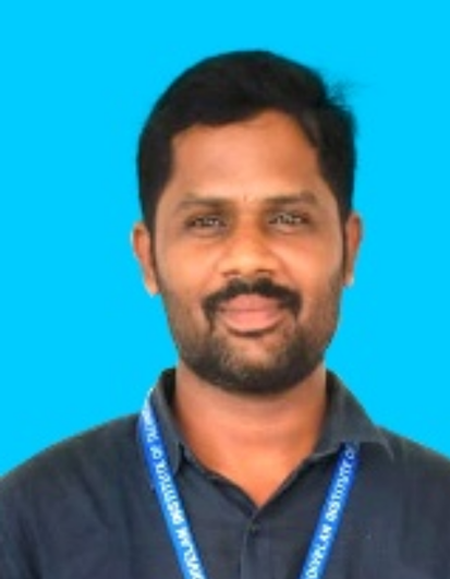 Dr R CHINNAVEDI